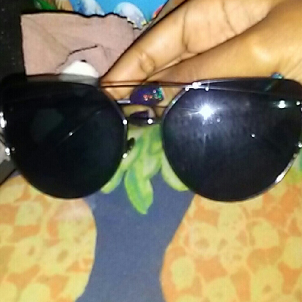 Doubled bridged Sunglasses